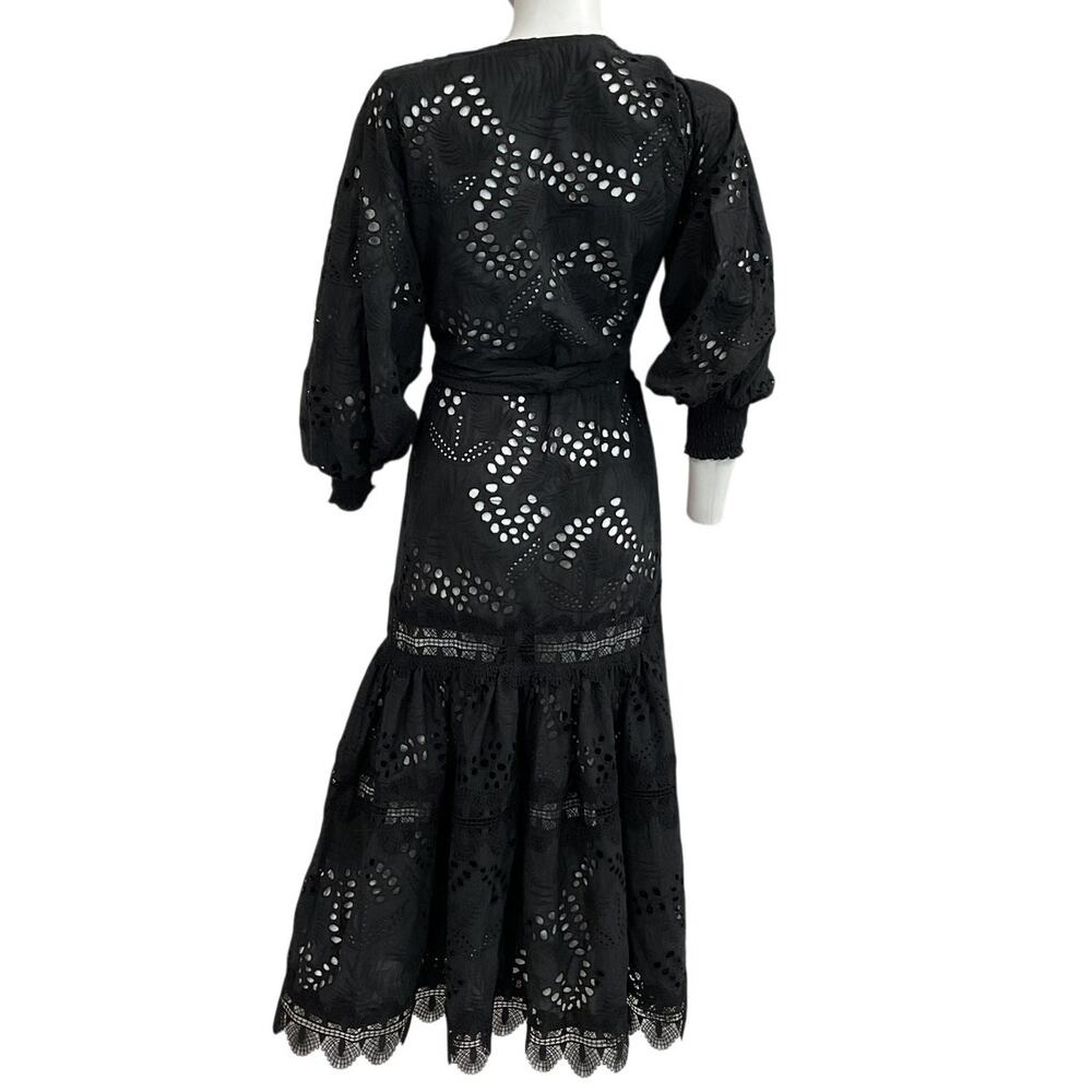 Waimari Eyelet Black Vistamar Robe Size XS - Picture 3 of 5
